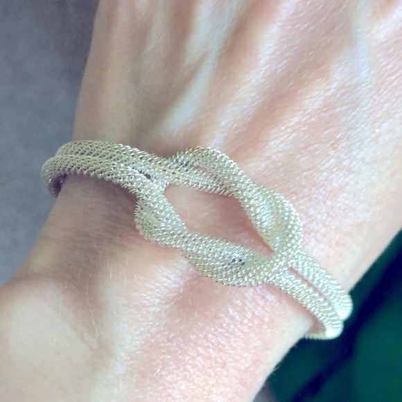 Vintage 80s sterling mesh knot cuff bracelet adjustable one size fits all - Picture 3 of 9